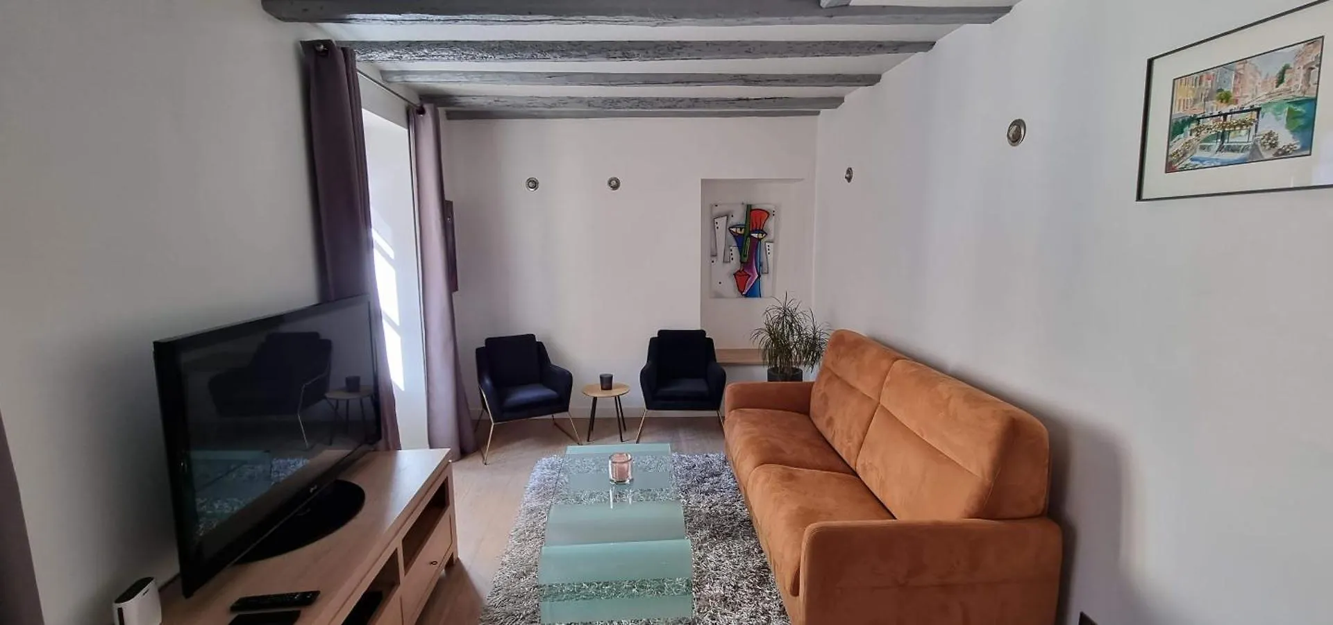 Appartement De Charme Au Coeur De La Vieille Ville Annecy Apartment